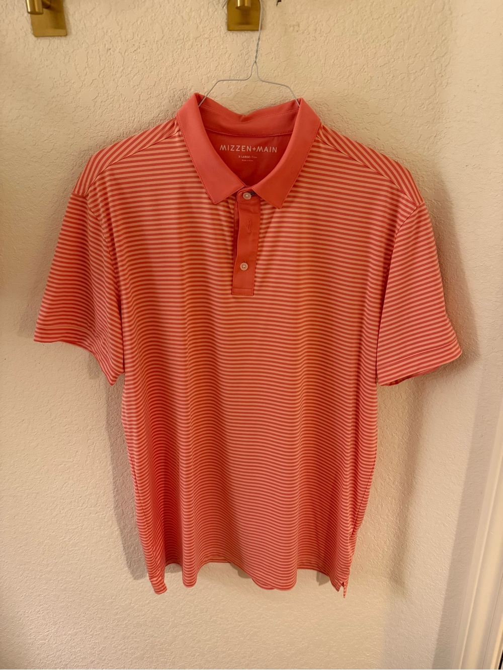 Mizzen+Main Men's Coral & White Striped Performance Polo